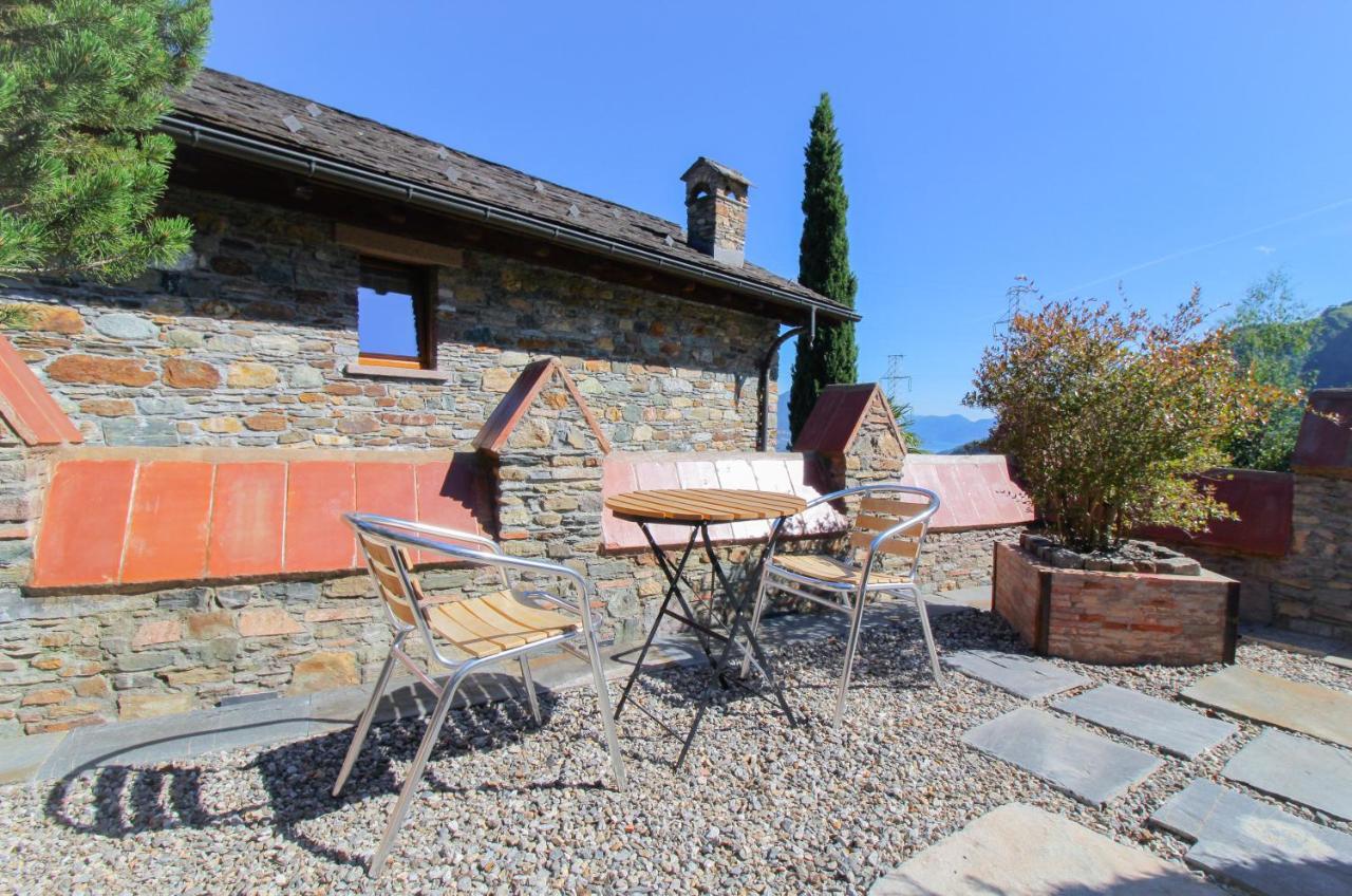 Ferienwohnung Residenza Castellum Stazzona Exterior foto