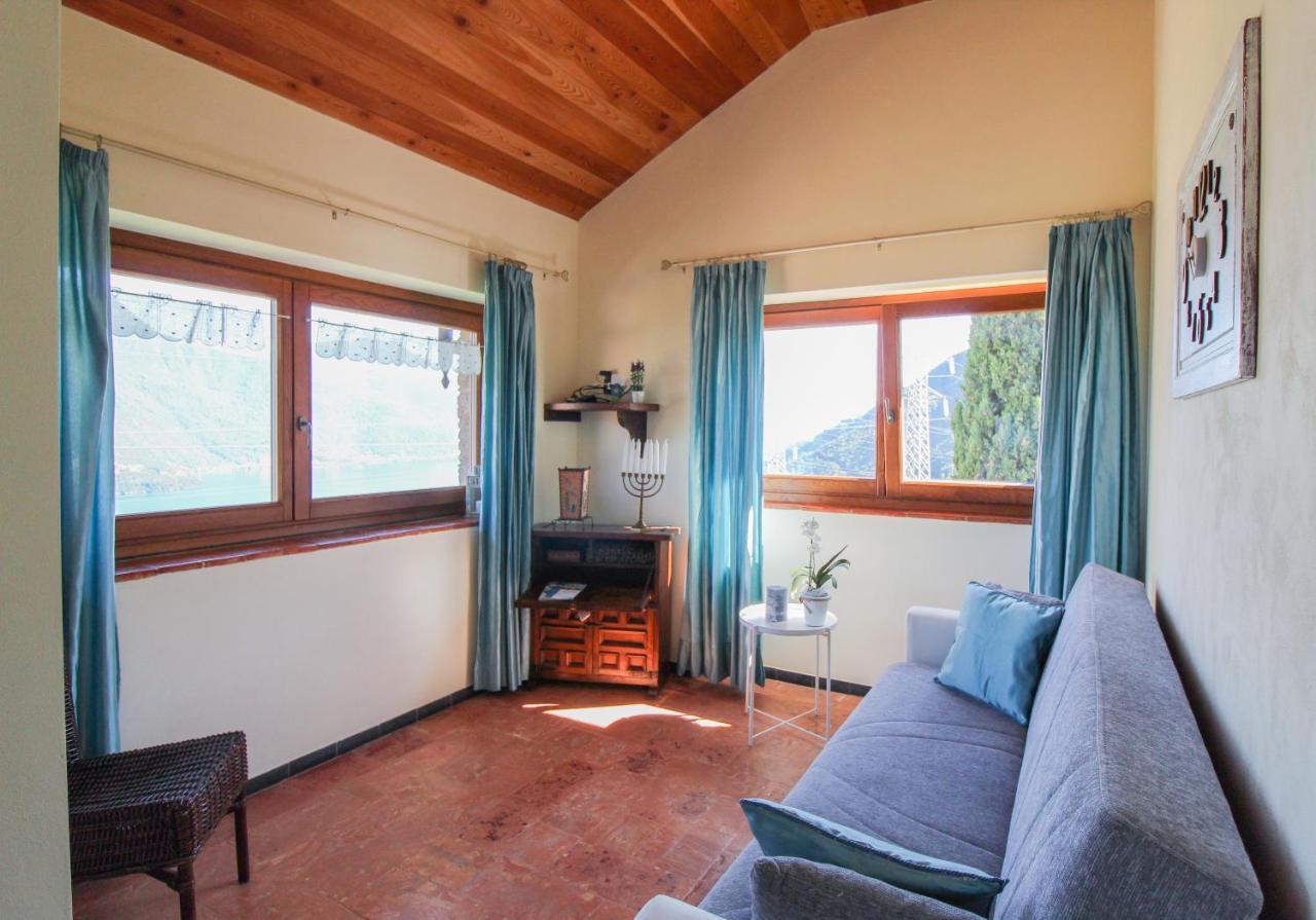 Ferienwohnung Residenza Castellum Stazzona Exterior foto