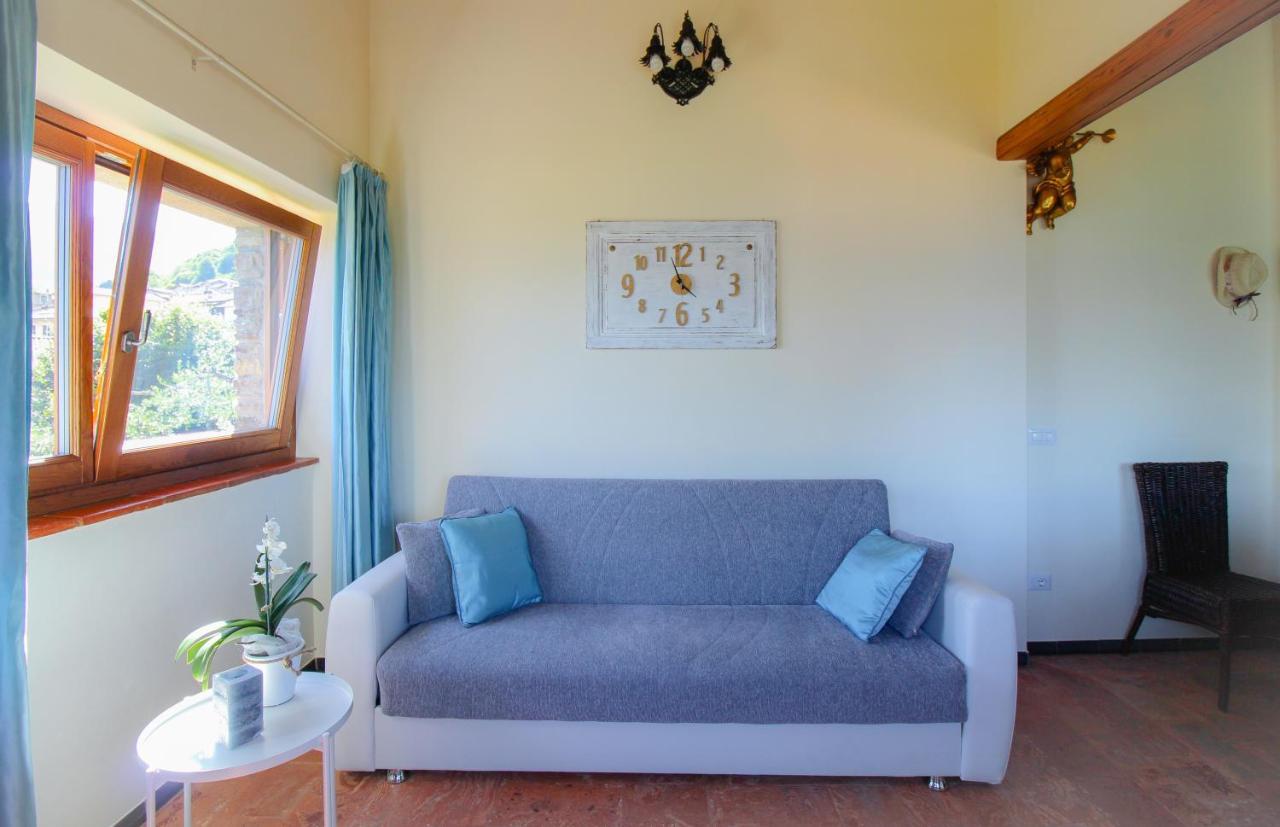 Ferienwohnung Residenza Castellum Stazzona Exterior foto
